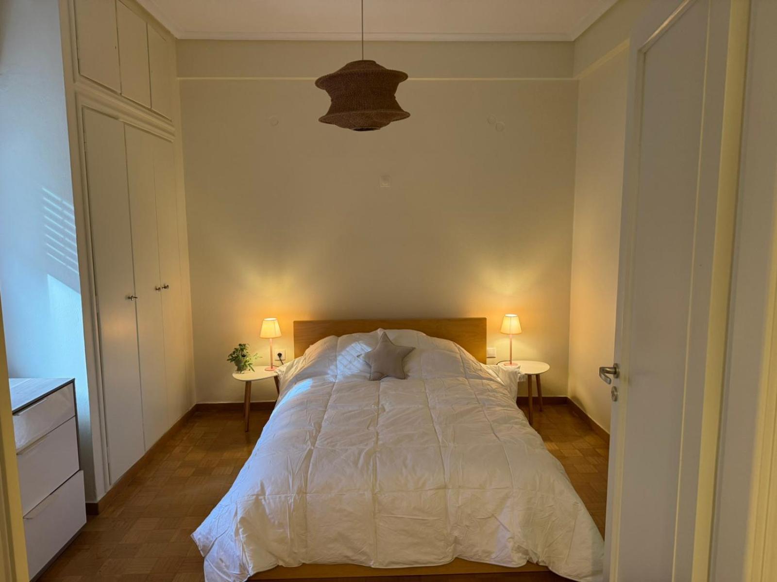 Cozy Place At The Center Of * Athen